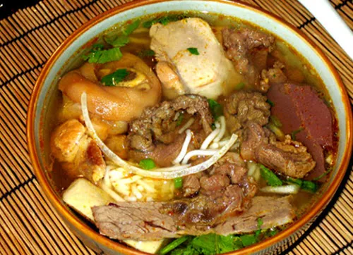 10 đặc sản ngon, đậm chất cố đô Huế