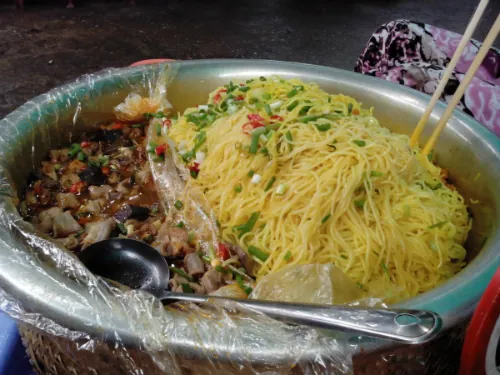 10 món ngon miền Trung làm say lòng du khách