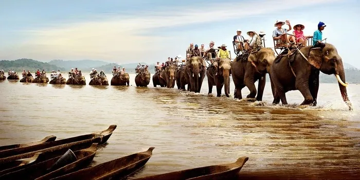 Đến tây nguyên thực hiện giấc mơ cưỡi voi thuở bé