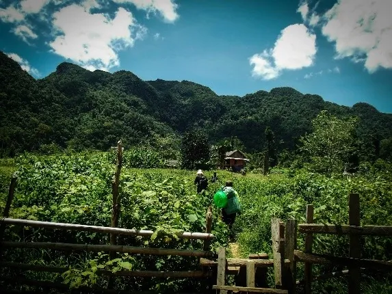 Hang Én có gì và đi như thế nào?