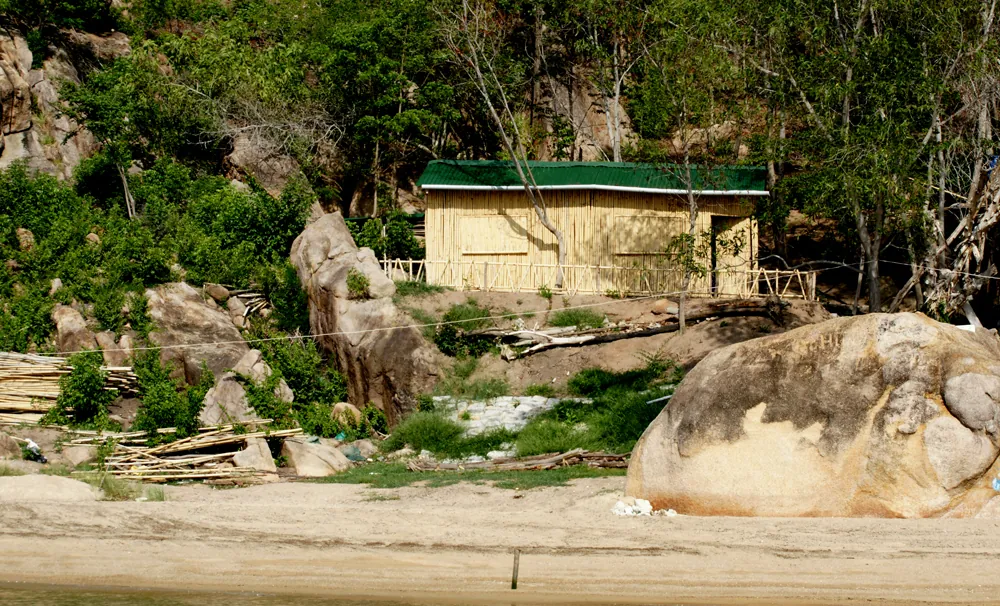 Hoàng hôn lãng mạn ở bãi Tranh – Cam Ranh