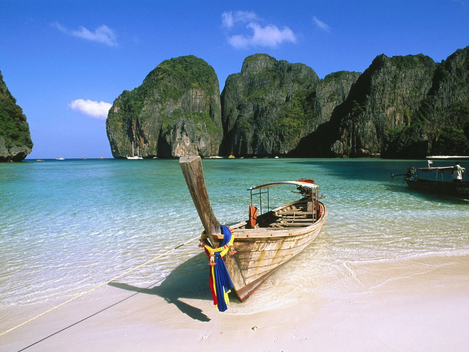 Kinh nghiệm du lịch Kok Phi Phi – Thiên đường trong tầm tay