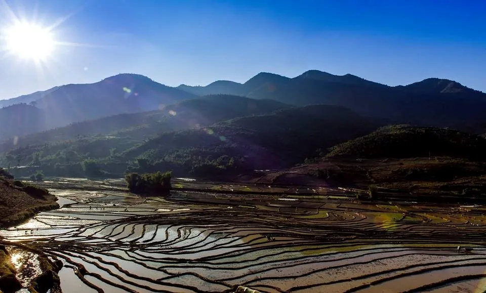 Lung linh mùa nước đổ Than Uyên