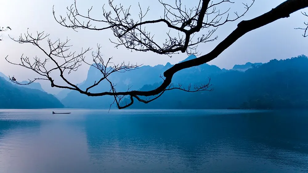Sắc màu kỳ diệu hồ Ba Bể
