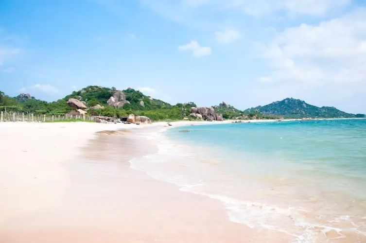 Trải nghiệm thể thao cực thú vị tại bãi biển Hải Tiến Thanh Hóa