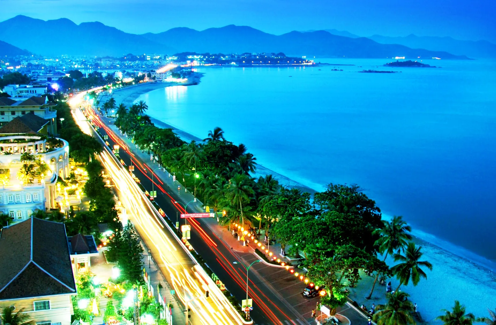 Tuyến đường sầm uất nhất thành phố biển Nha Trang