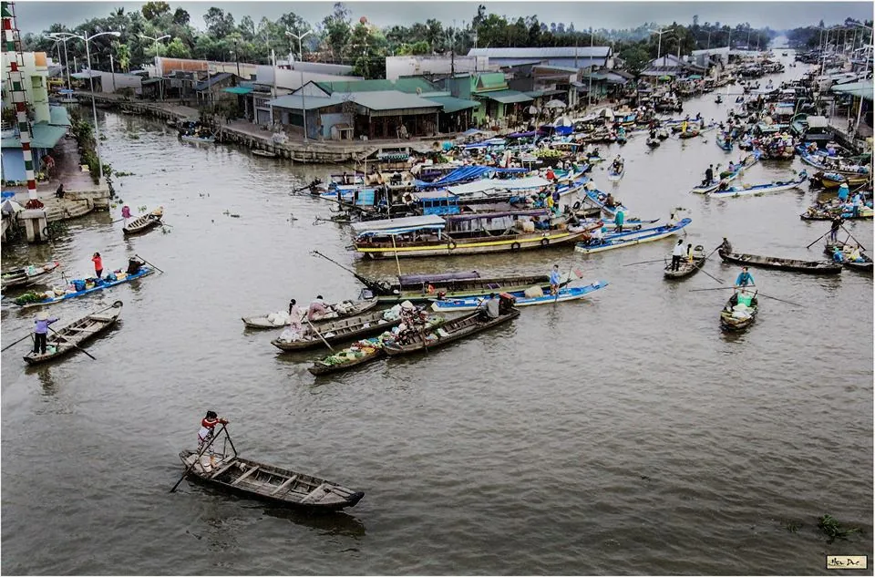 Văn hóa sông nước miền Tây ở chợ nổi Ngã Năm