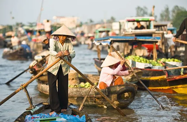 Về Cần Thơ nhớ đi chợ nổi Cái Răng