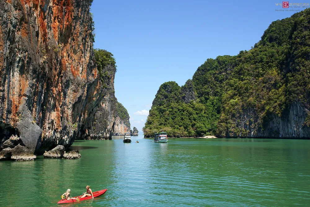 Vẻ đẹp như viên ngọc xanh của Phuket