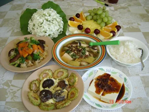10 đặc sản ngon, đậm chất cố đô Huế ẩm thực huế