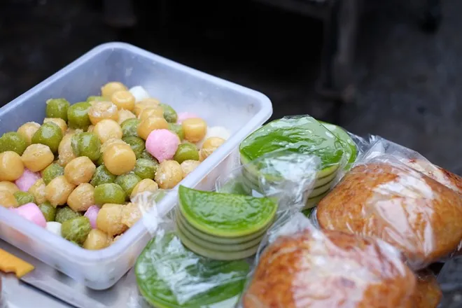 Du lịch An Giang thăm vương quốc mắm ở chợ Châu Đốc ẩm thực chợ châu đốc an giang