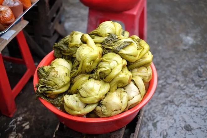 Du lịch An Giang thăm vương quốc mắm ở chợ Châu Đốc ẩm thực chợ châu đốc an giang