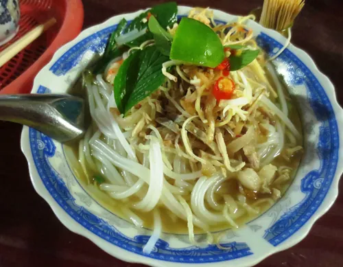 10 món ăn hấp dẫn ở quê hương công tử Bạc Liêu Bún nước lèo