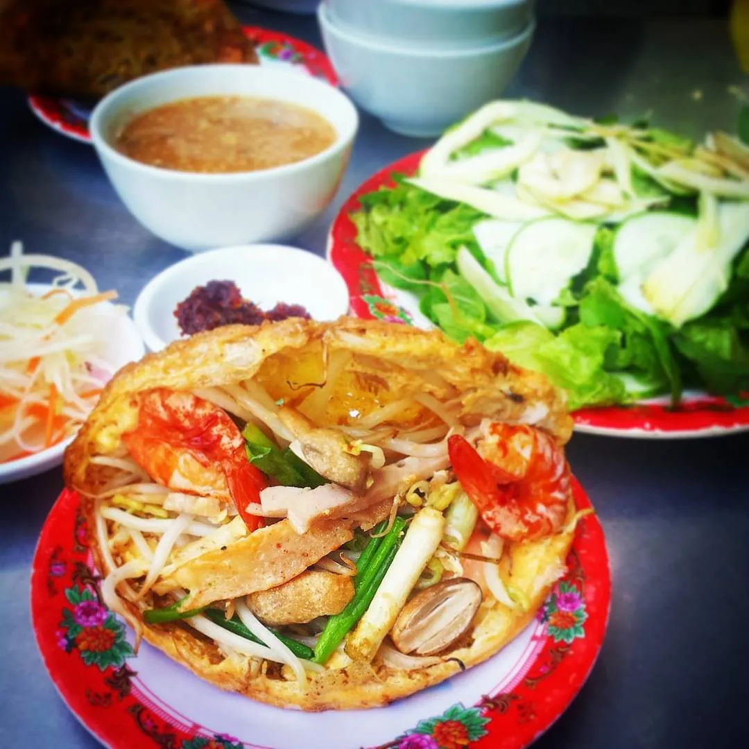 10 món ăn ngon bạn phải thử khi du lịch huế