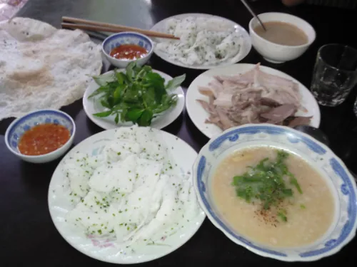 Bánh hỏi lòng heo
