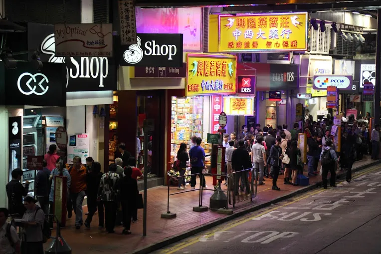 8 trải nghiệm về đêm tuyệt vời nhất khi du lịch Hong Kong Ghé thăm phố Wan Chai