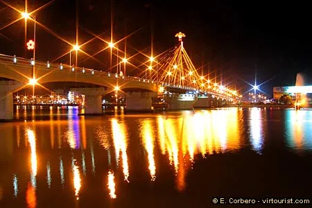Du lịch Đà Nẵng trong 1 ngày và những điều có thể bạn đã vô tình bỏ lỡ Du lịch Đà Nẵng trong 1 ngày và những điều có thể bạn đã vô tình bỏ lỡ