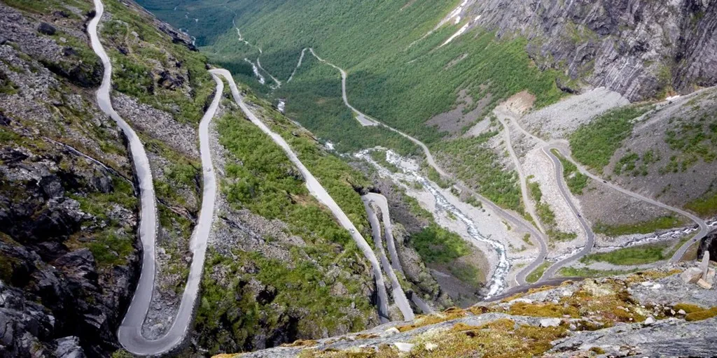 Cung đường Trollstigen ở Nauy
