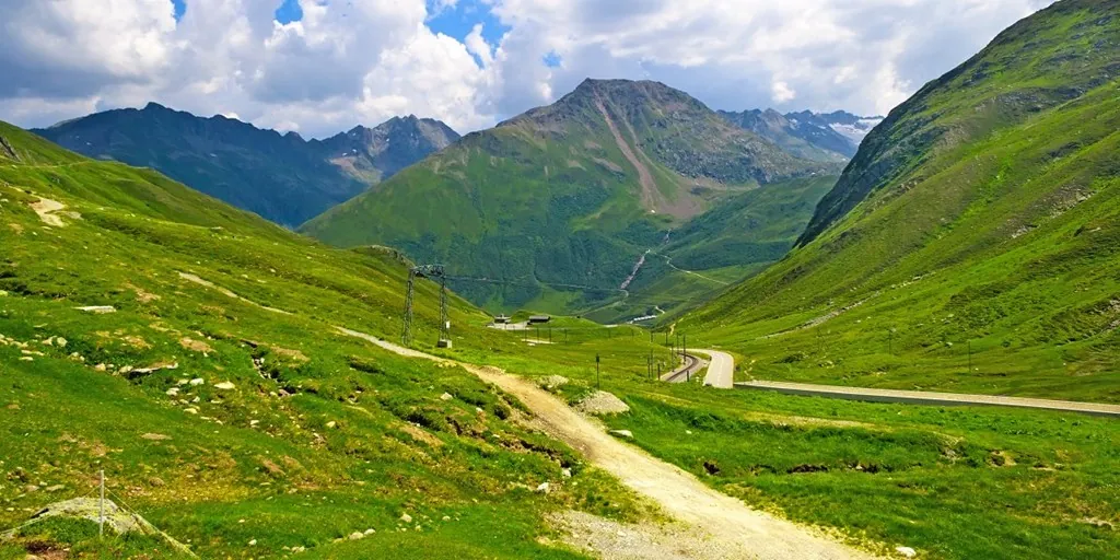 Đèo Oberalp ở Thụy Sỹ 