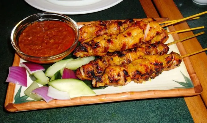 Ăn gì khi du lịch Indonesia Món Satay