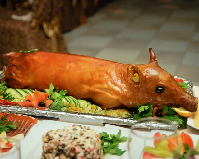 Ăn gì khi du lịch Indonesia Babi Guling