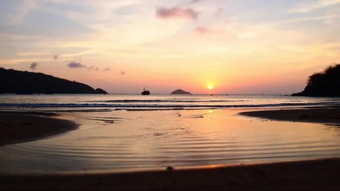 Bãi Đầm Trầu - ốc đảo xanh giữa biển trời Côn Đảo Bãi Đầm Trầu ốc đảo xanh giữa biển trời Côn Đảo