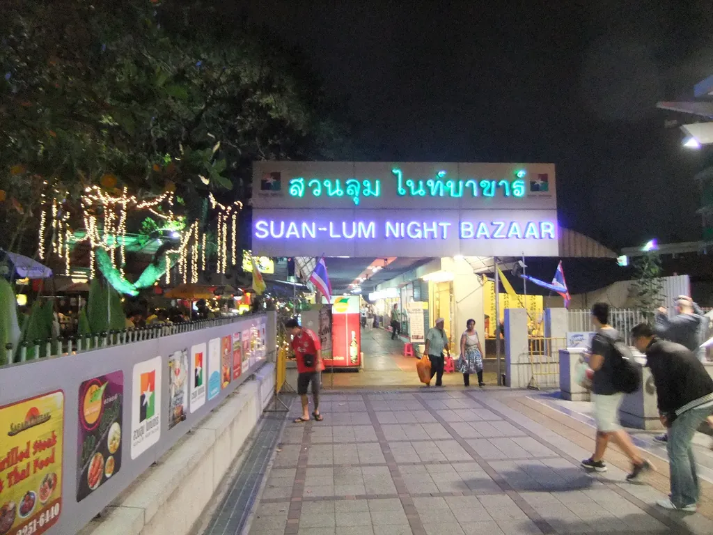 Các điểm đến ở Bangkok Thái Lan Chợ đêm Suan Lum