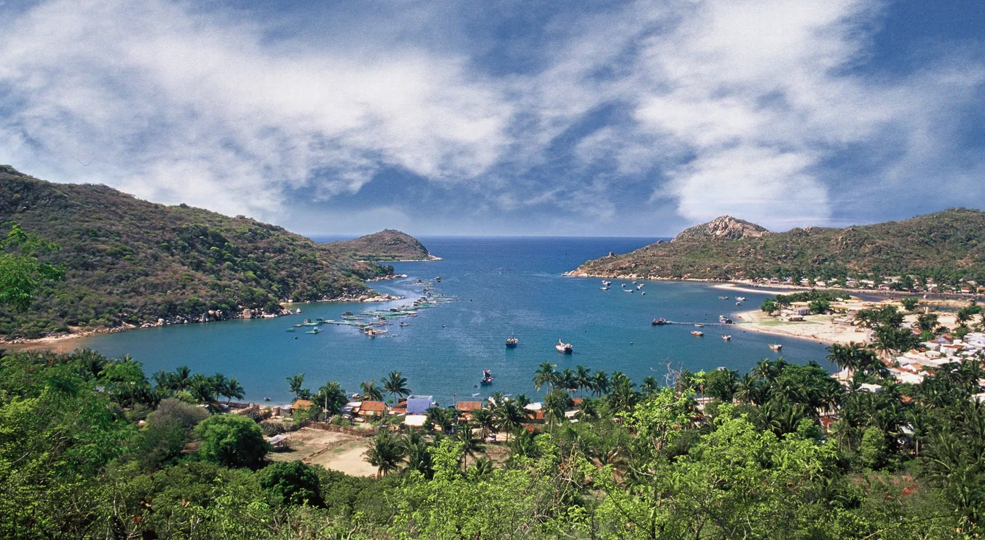 Cẩm nang du lịch biển Ninh Thuận Cẩm nang du lịch biển Ninh Thuận
