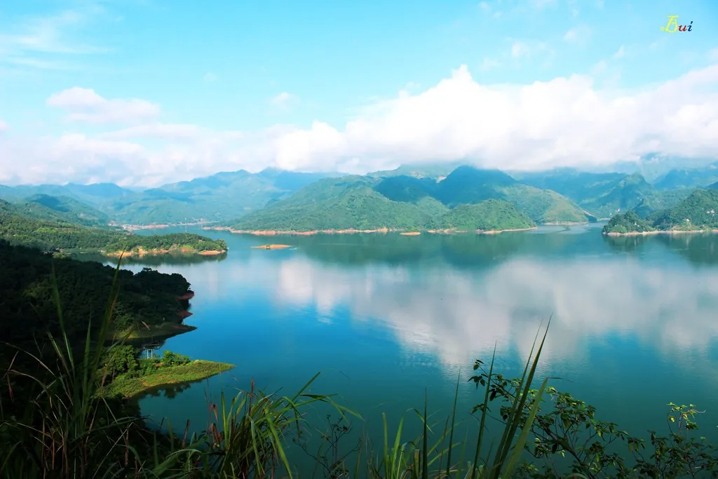 Cảnh đẹp như thiên đường ở thung lũng Ba Khan