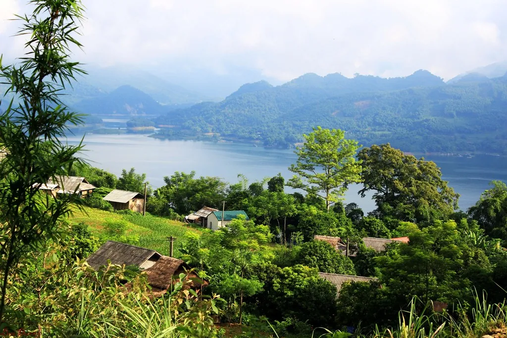 Cảnh đẹp như thiên đường ở thung lũng Ba Khan