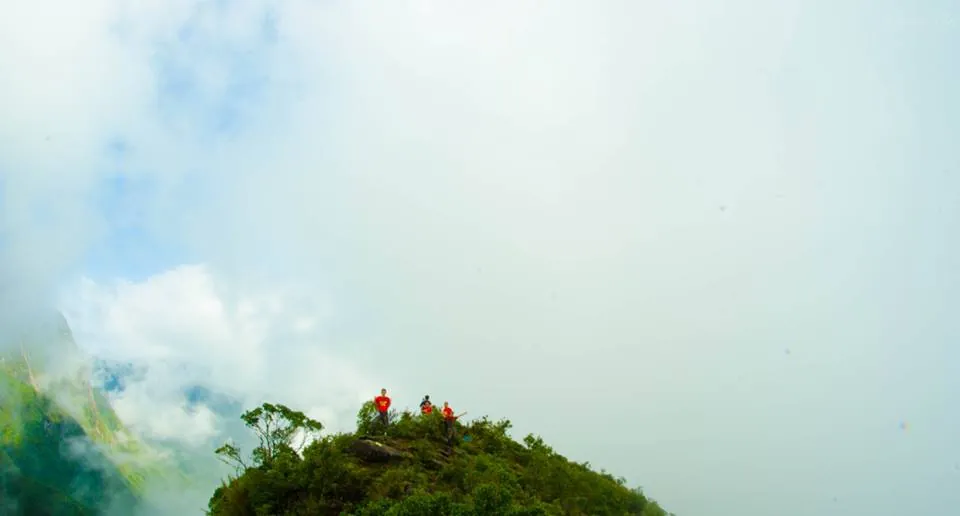 Chinh phục Bạch Mộc Lương Tử - Vẻ đẹp hùng vĩ nơi đất trời giao nhau chinh phục bạch mộc lương tử vẻ đẹp hùng vĩ nơi đất trời giao nhau