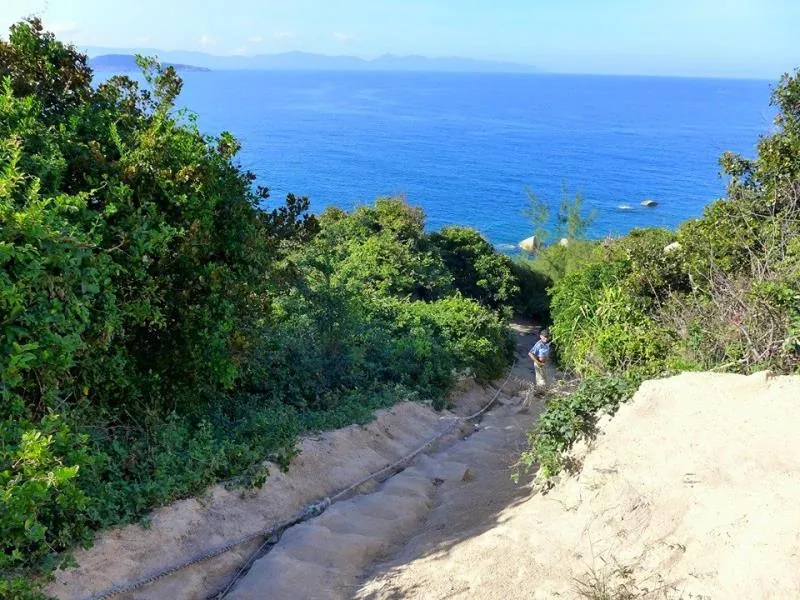 Chinh phục Mũi Đôi - Đón bình minh trên đất liền đầu tiên tại Việt Nam Chinh phục Mũi Đôi - Đón bình minh trên đất liền đầu tiên tại Việt Nam
