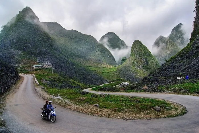 Con đường Hạnh Phúc Hà Giang 50 năm sau Con đường Hạnh Phúc Hà Giang 50 năm sau