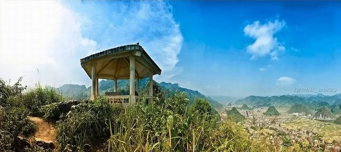 Con đường Hạnh Phúc Hà Giang 50 năm sau Con đường Hạnh Phúc Hà Giang 50 năm sau