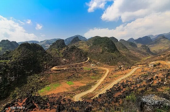 Con đường Hạnh Phúc Hà Giang 50 năm sau Con đường Hạnh Phúc Hà Giang 50 năm sau