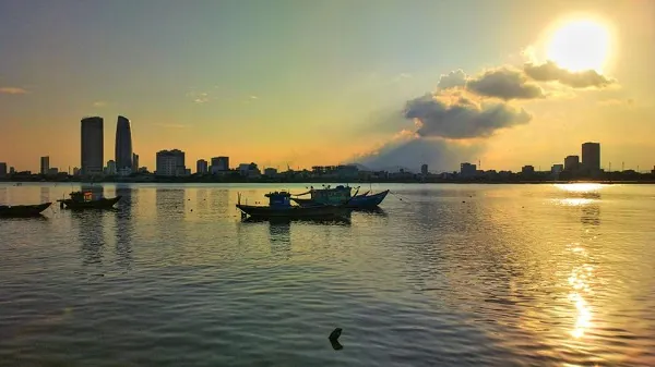 Đà Nẵng đẹp không tưởng qua những góc hình lạ