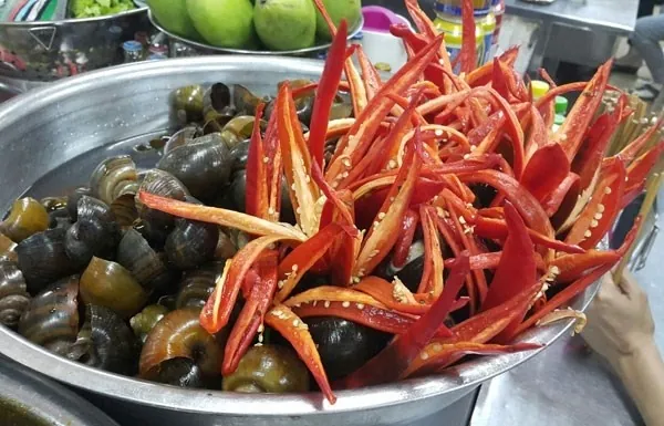 Đắm đuối hương vị gỏi ốc bươu Đà Nẵng