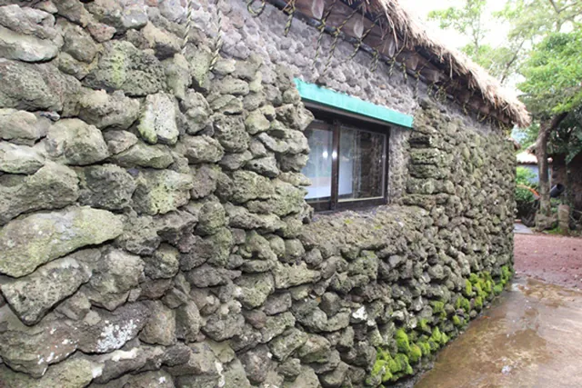 Đến đảo Jeju ngắm đá đen Đến đảo Jeju ngắm đá đen