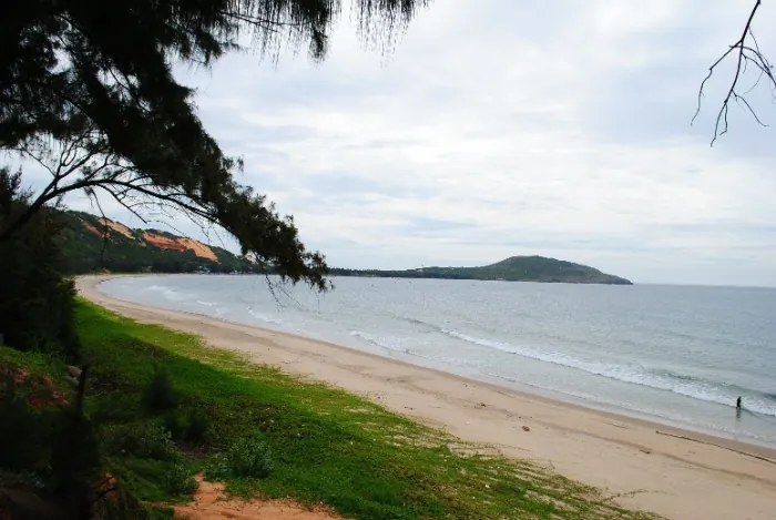 Đẹp quyến rũ đến vô cùng bãi biển Hòn Rơm Phan Thiết