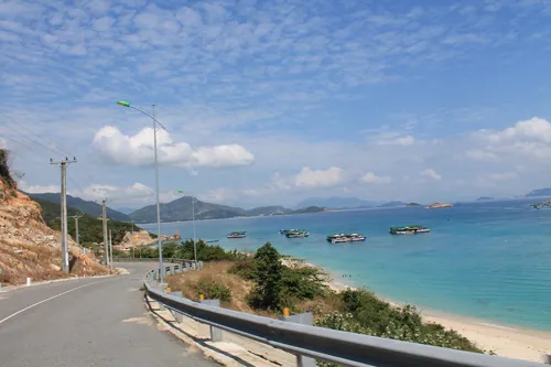Hành trình đi qua miền cát trắng ở Ninh Thuận Hành trình đi qua miền cát trắng ở Ninh Thuận