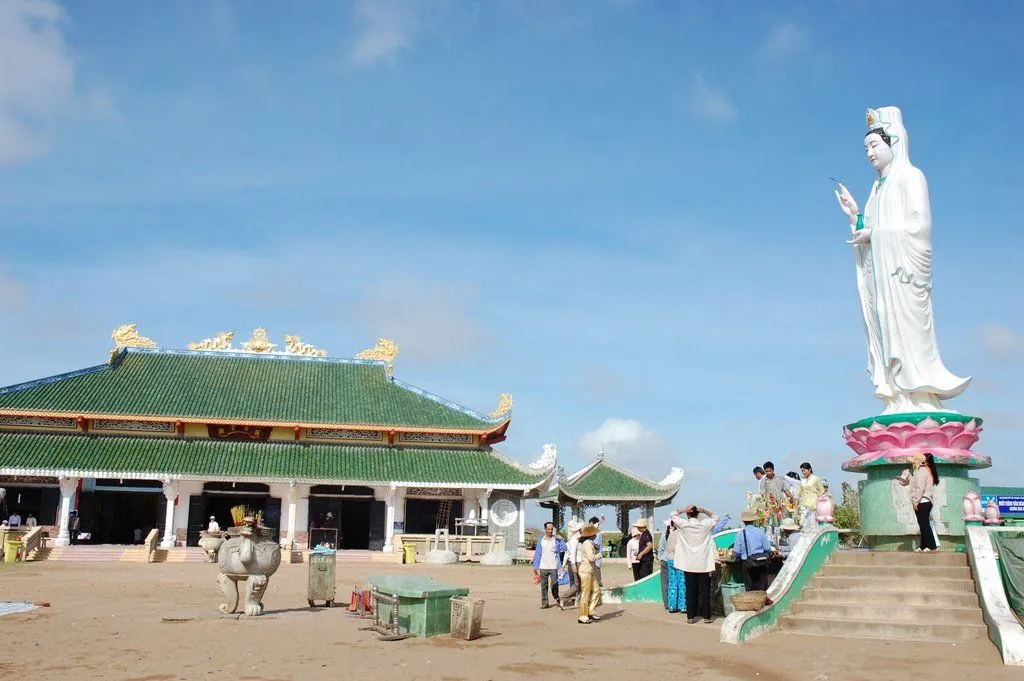 Hành trình du ngoạn lý thú trong một ngày tại Bạc Liêu Hành trình du ngoạn lý thú trong một ngày tại Bạc Liêu
