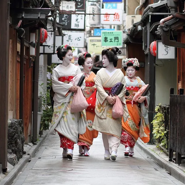 Hướng dẫn di chuyển tới những điểm đến tuyệt nhất của du lịch Kyoto Hướng dẫn di chuyển tới những điểm đến tuyệt nhất của du lịch Kyoto