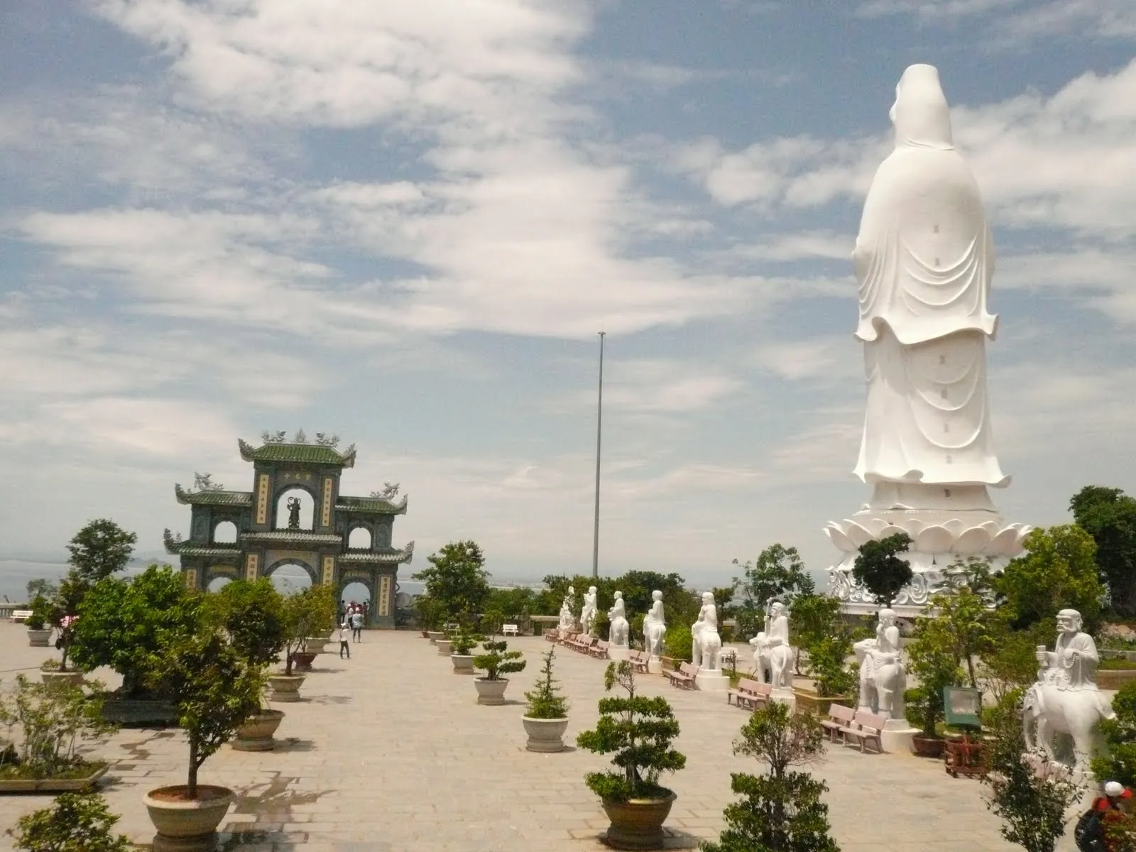 Khám phá 3 ngôi chùa Linh Ứng tại Đà Nẵng Khám phá 3 ngôi chùa Linh Ứng tại đà nẵng