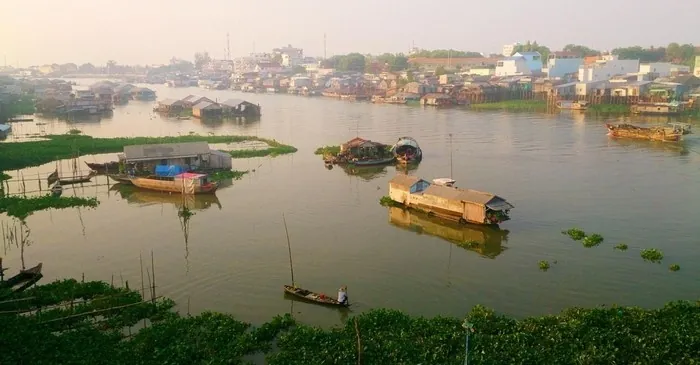 Làng nổi Châu Đốc - nét văn hóa đặc sắc của miền sông nước - P1 Làng nổi Châu Đốc nét văn hóa đặc sắc của miền sông nước
