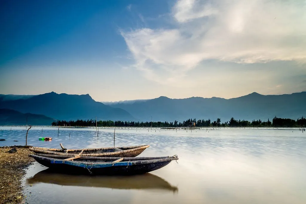 Lập An mộng mơ và cuộc sống bên những thân Hàu
