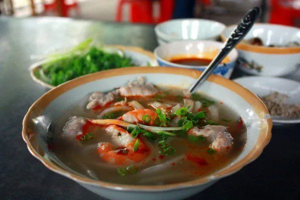 Lịch trình hoàn hảo cho chuyến du ngoạn 1 ngày ở Huế phần 1