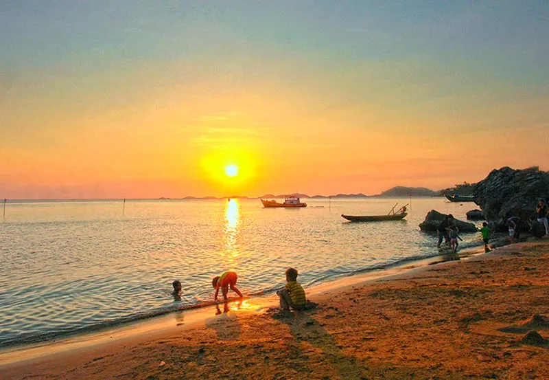 Ngất ngây với 4 hòn đảo nhỏ hoang sơ ít biết ở Việt Nam Ngất ngây với 4 hòn đảo nhỏ hoang sơ ít biết ở Việt Nam