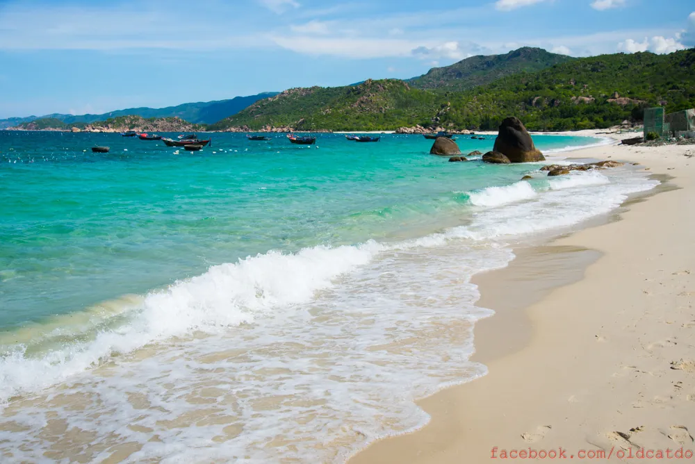 Những bãi biển hoang sơ tuyệt đẹp ở Ninh Thuận Những bãi biển hoang sơ tuyệt đẹp ở Ninh Thuận
