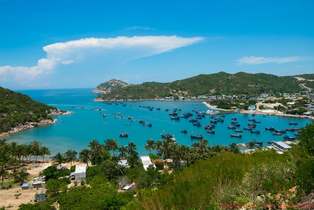 Những bãi biển hoang sơ tuyệt đẹp ở Ninh Thuận Những bãi biển hoang sơ tuyệt đẹp ở Ninh Thuận