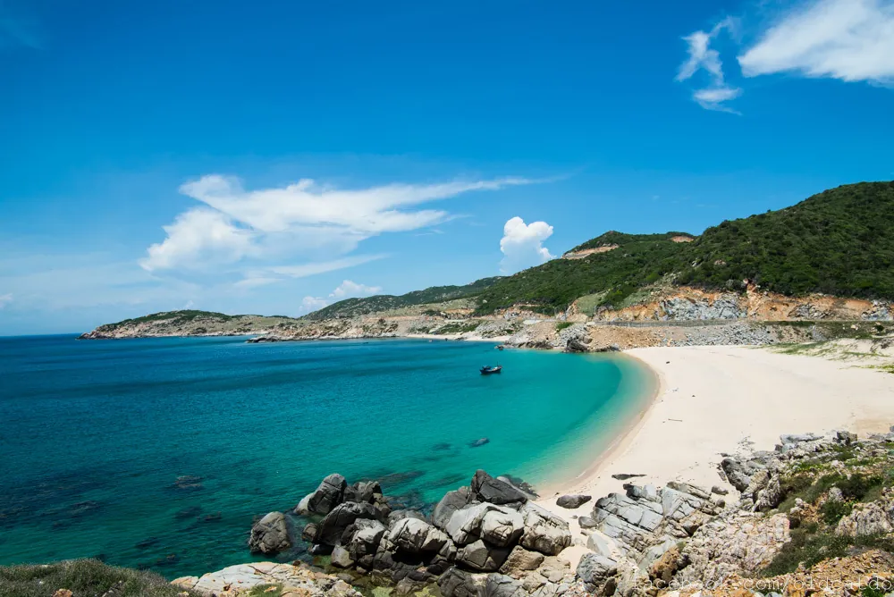 Những bãi biển hoang sơ tuyệt đẹp ở Ninh Thuận Những bãi biển hoang sơ tuyệt đẹp ở Ninh Thuận
